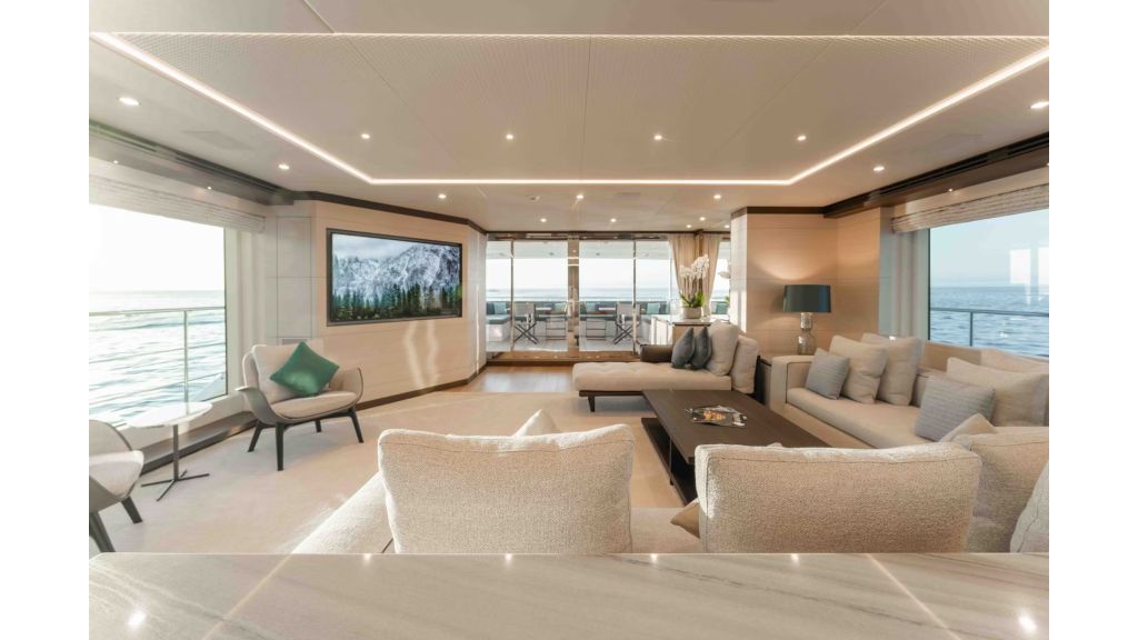Benetti 125 (527)