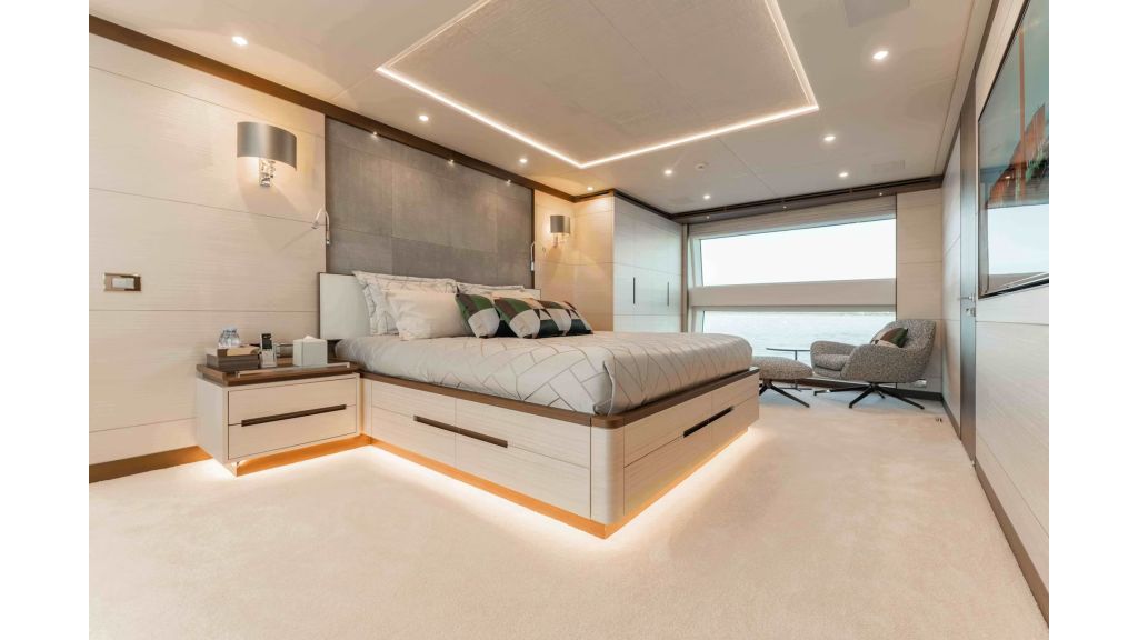 Benetti 125 (529)