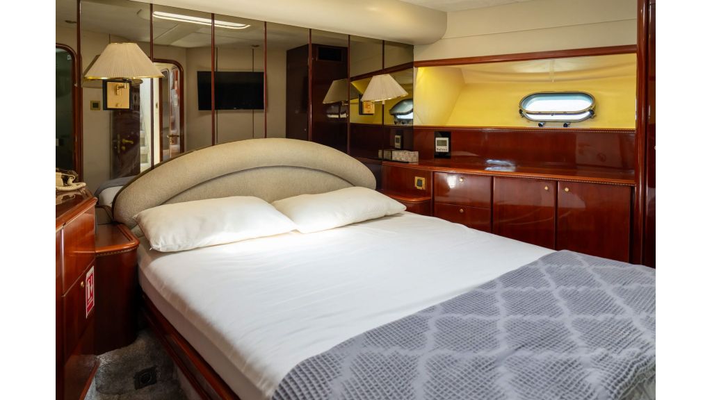 Mako Yacht (514)