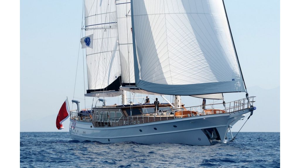 Clear Eyes Ketch Sailing Yacht (020) master