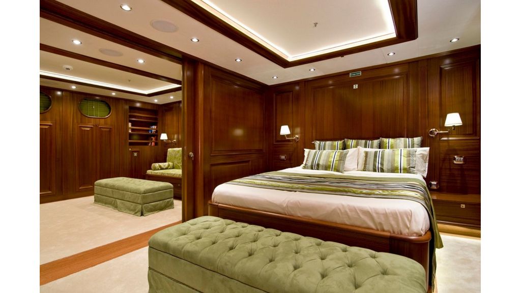 Clear Eyes Ketch Sailing Yacht (024)