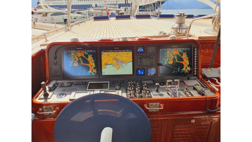 Clear Eyes Ketch Sailing Yacht (034)