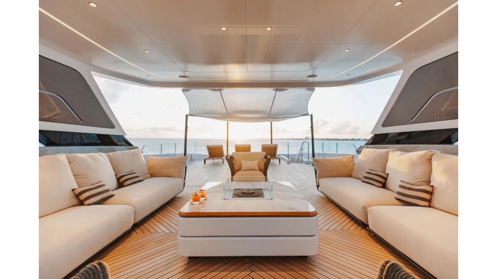 DAYBREAK (239) master