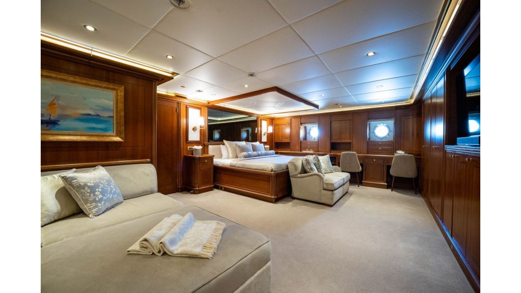 The Langley (525)