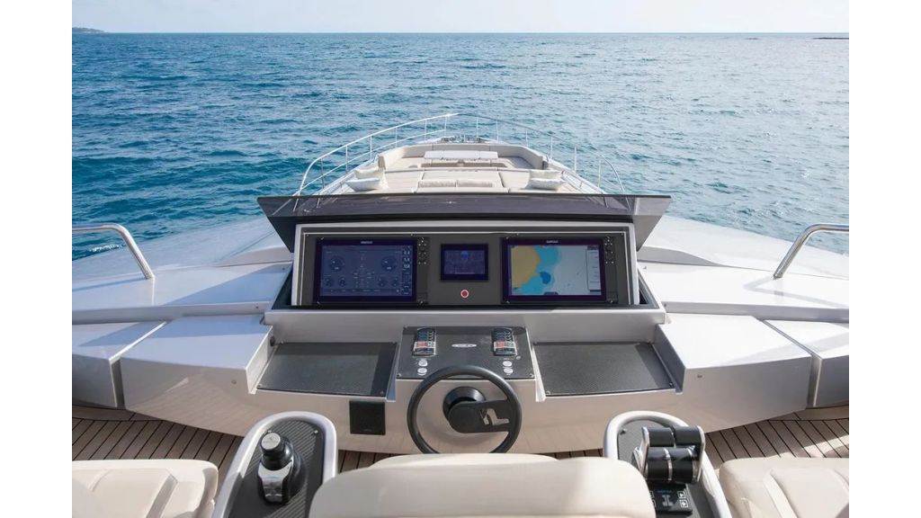 2021 Pershing 9X (421)