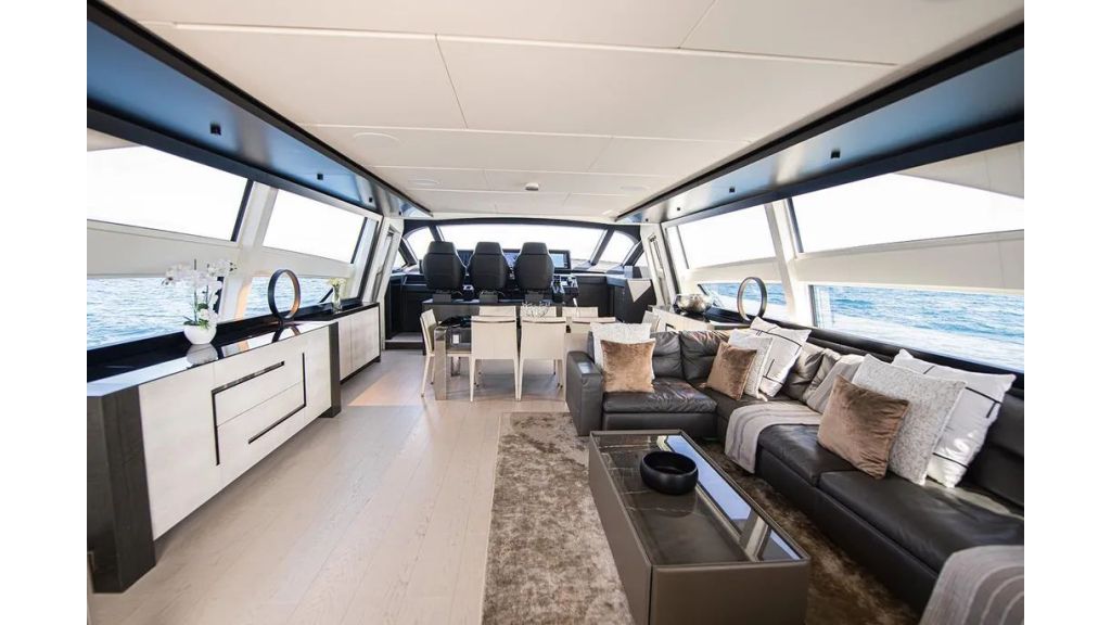 2021 Pershing 9X (425)