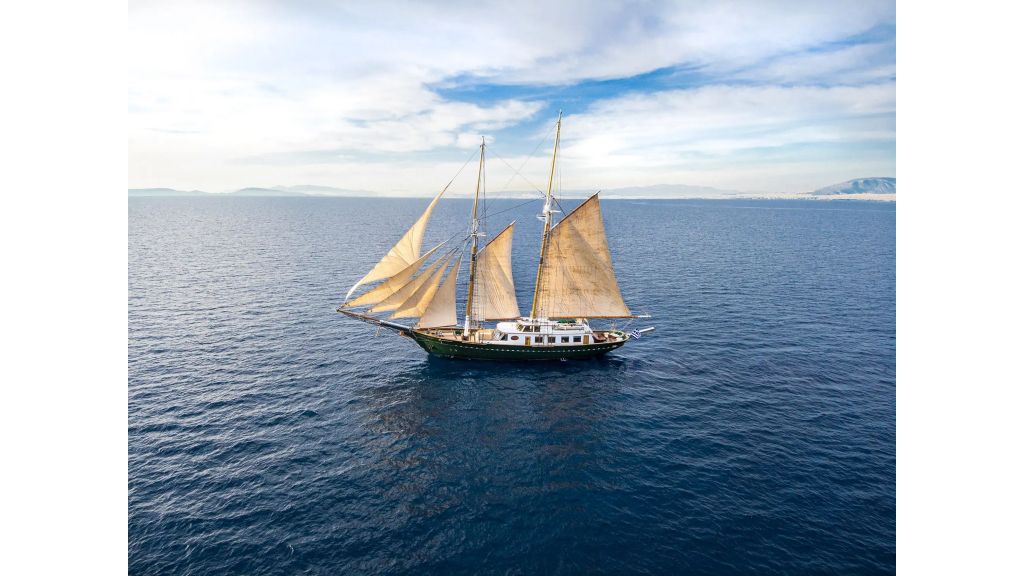 Arktos Motor Sailer (008)