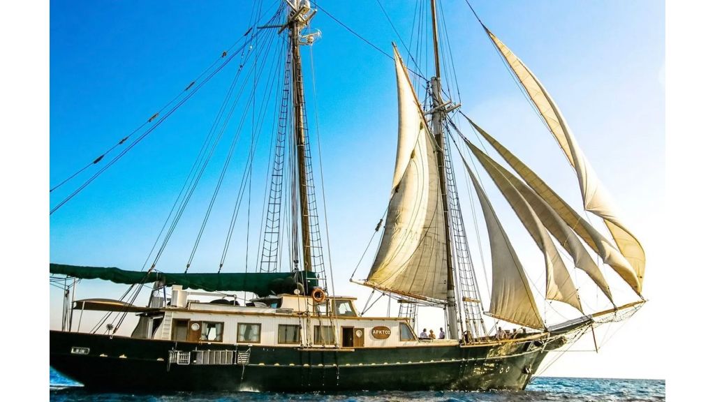 Arktos Motor Sailer (037)