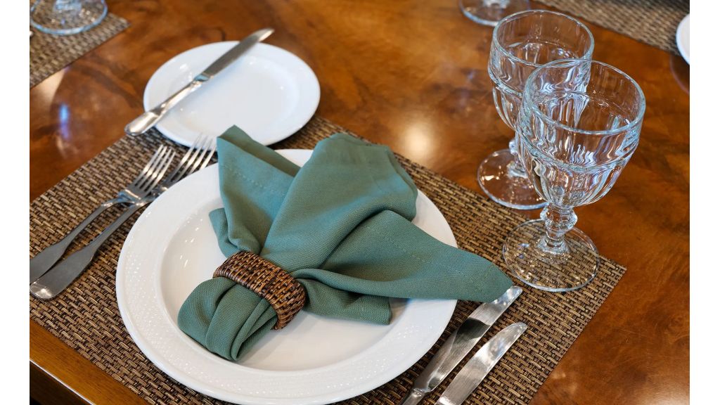 Arktos Motor Sailer (049)