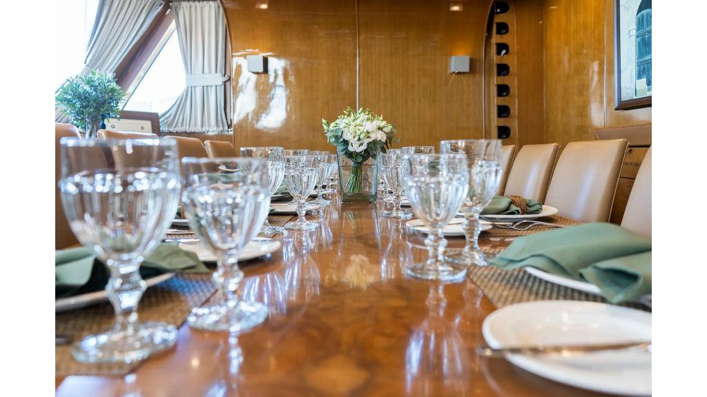 Arktos Motor Sailer (050)