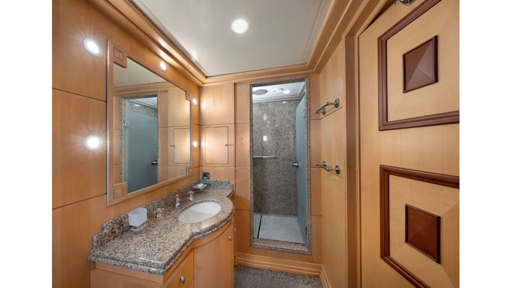 Happy Dolphin ii (523)