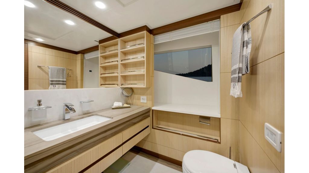 Benetti 125 For Sale (218)