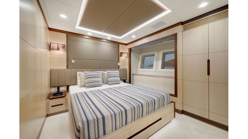 Benetti 125 For Sale (225)