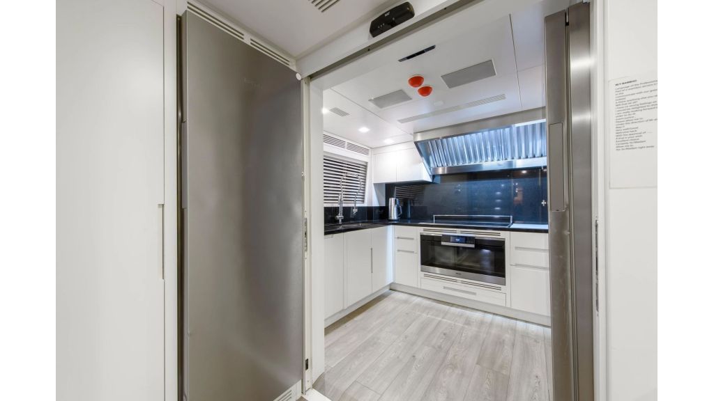 Benetti 125 For Sale (250)