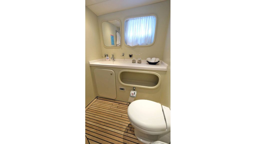 5 Cabins Ketch Gulet (015)