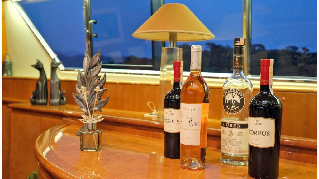 Motor Yacht Falcon 80 (015)