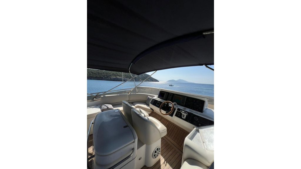 Motor Yacht Freya (020)