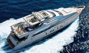 Azimut-116-full-speed