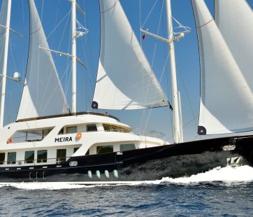 Meira Luxury Yacht master