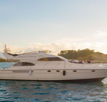La-Lunna-Motor-Yacht (4)-master