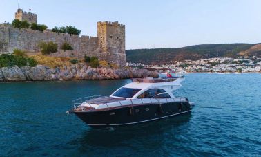 Exclusive Motor Yacht Moonlight (008) master