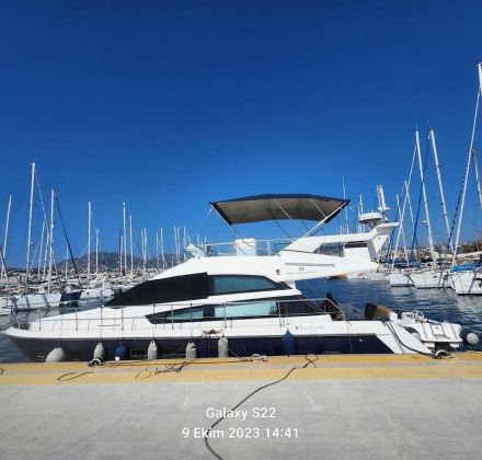 Fairline Squadron 42 (001)
