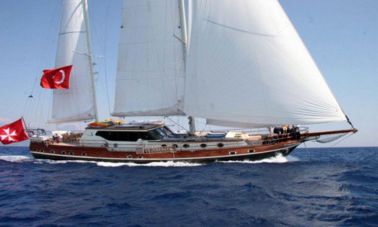 Istanbul Built Sailing Yacht (1)