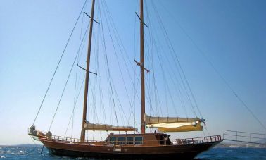 Steel Hull Ketch Rigged (1)