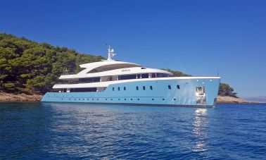 Motor Yacht Ohana
