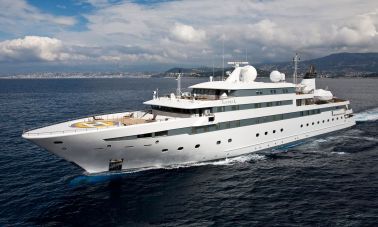 Lauren L- Mega yacht Master