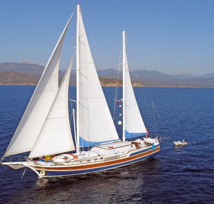 ece berrak gulet master 2 440 420