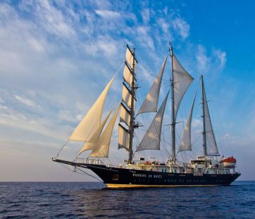 Running On Waves Yacht for Sale (005)
